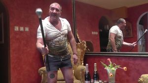 Pe asta sigur n-o stiai! Care este numele lui Nelson Mondialu’ din buletin!