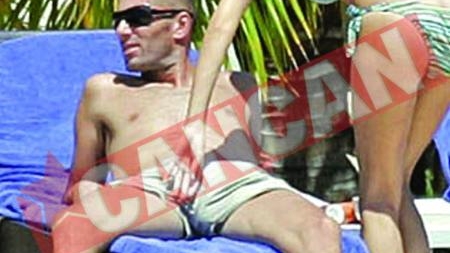 Zidane sta cu burta la soare