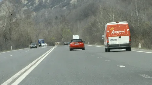 Dovada ca Daniela Crudu ii facea vizite milionarului cu elicopter de la Brasov. Si-a pus cea mai scurta fusta, tocuri cui si...