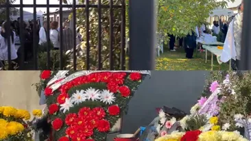 Ce a apărut la mormântul Mirelei, gravida care și-a pierdut viața în explozia din Rahova. Gestul SFÂȘIETOR făcut de mama tinerei