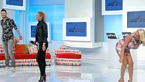 Se naste un nou cuplu in showbiz-ul nostru? S-au sarutat in direct la TV, in aceasta dimineata!