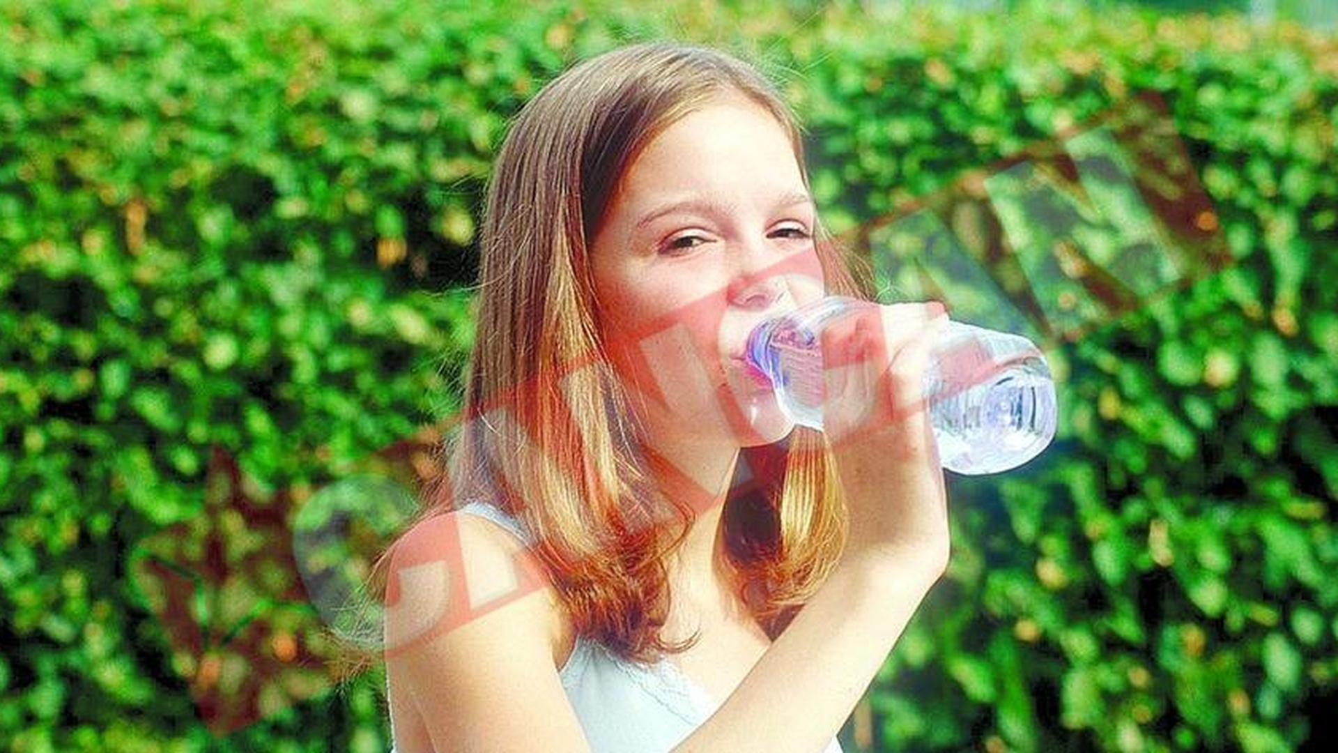 6 motive pentru care trebuie sa beti mai multa apa vara