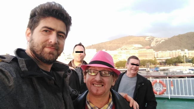 “Gay-ii de la PRO TV” au avut nunta în România acum cinci ani, dar s-au stabilit în Spania. Ce părere au despre referendum