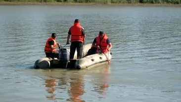 Cadavrele a doi bărbaţi, găsite plutind pe râul Prut. Poliţiştii au deschis anchetă 