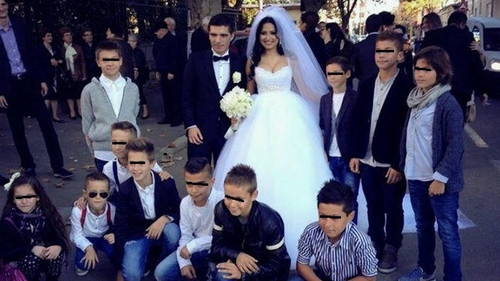 Gica Hagi a dansat la nunta nepotului sau. Fericit ca fiul surorii sale e la casa lui, "Regele" l-a rasplatit pe masura