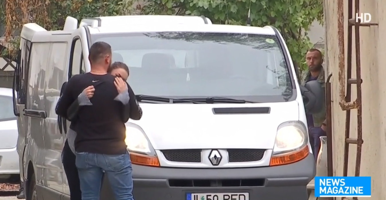 Accident Ialomița. Scene cutremurătoare la morgă, după ce trupurile victimelor au fost luate de rude. 15 copii au rămas orfani de mamă