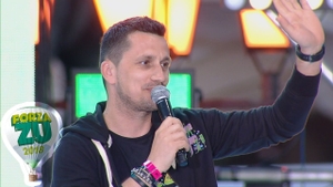 Flick, baladă despre Daniela Crudu, după ce a fost ruptă în bătaie: ”Un limitat…Felicitări!”