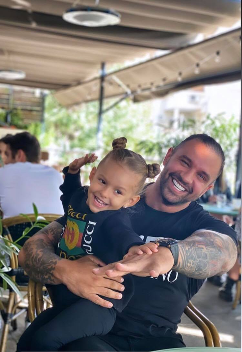 Alex Bodi și fiica lui, Selena