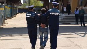 Un tânăr de 19 ani din Botoșani, aflat sub influența alcoolului, l-a omorât în bătaie pe partenerul de băutură