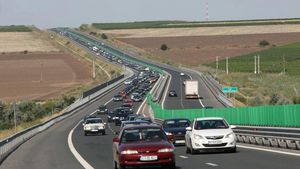 COD RUTIER 2018. Ce rişti dacă mergi cu viteză mică pe drumurile publice. Legea te pedepsește dacă...