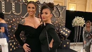 Cum a reacționat Anamaria Prodan după ce a dat nas în nas cu Geanina Ilieș, cea care i-a luat locul la cârma emisiunii Gospodar Fără Pereche de la Pro TV