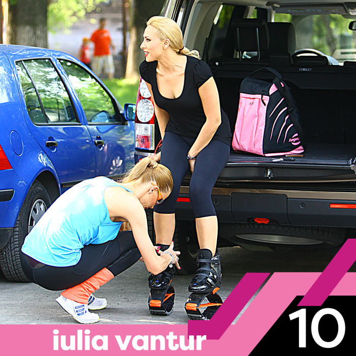 Top 30 sexy-vedete care nu și-au ținut mâinile „acasă” în public