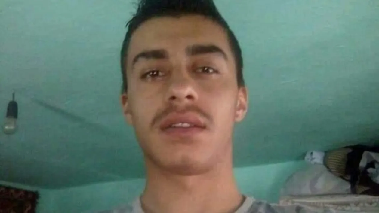 Acesta este presupusul criminal al tinerei de 17 ani din Prahova. Poliția a lansat un apel pentru găsirea lui