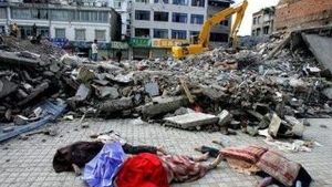 China decreteaza zi de doliu national, in memoria victimelor seismului produs saptamana trecuta