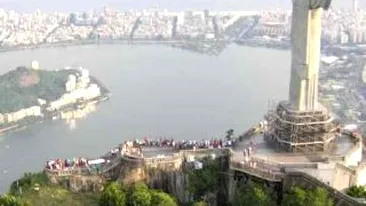 Celebra statuie a lui Iisus din Rio de Janeiro a fost vandalizata!