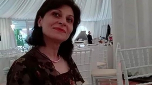 Luminița lucrează de 25 de ani la Biblioteca Județeană din Bacău, iar într-o zi a avut parte de cea mai mare umilință din partea șefului său. Bărbatul a chemat-o în birou și i-a dat vestea îngrozitoare