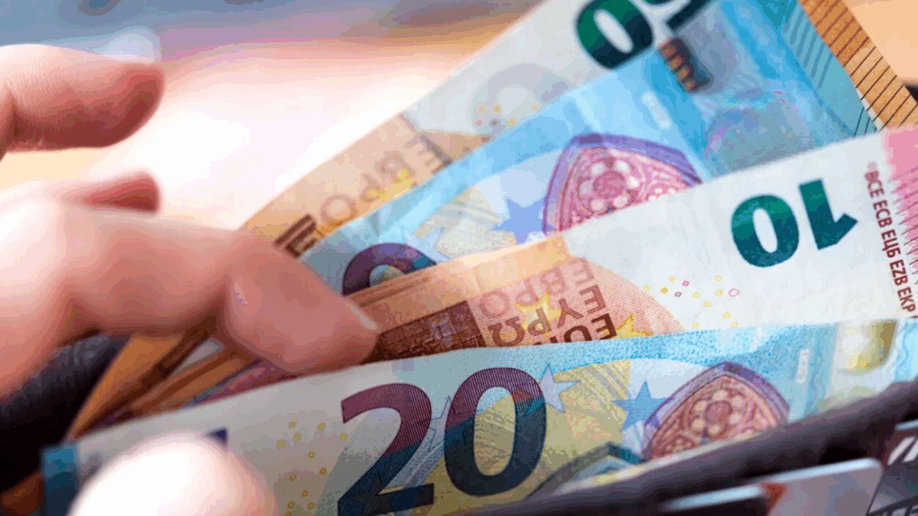 Ce pensie primește o femeie care a lucrat 20 de ani în Germania. Suma e o mare dezamăgire