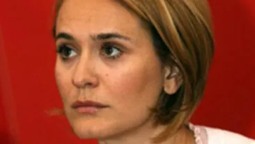 Andreea Esca trece prin momente foarte grele! Am aflat ce a intristat-o atat, incat aproape a plans! Fiica e in aceeasi situatie