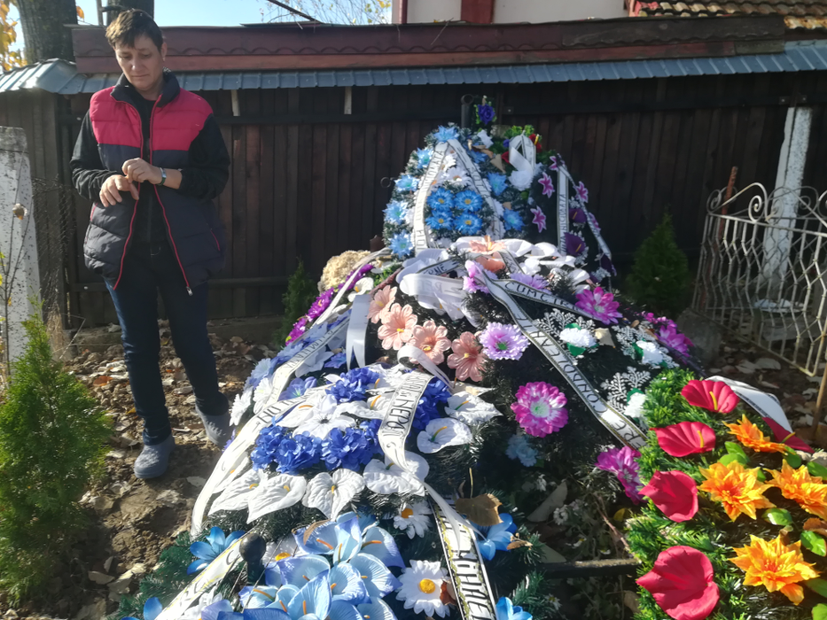 Florica și-a înmormântat soțul iar, după trei zile, i-a ars casa
