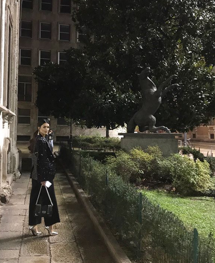 După despărţirea de Philipp Plein, fotomodelul a început colaborarea pentru diverse proiecte foto