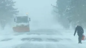 Un autobuz cu 27 de pasageri s-a rasturnat pe DN 71!