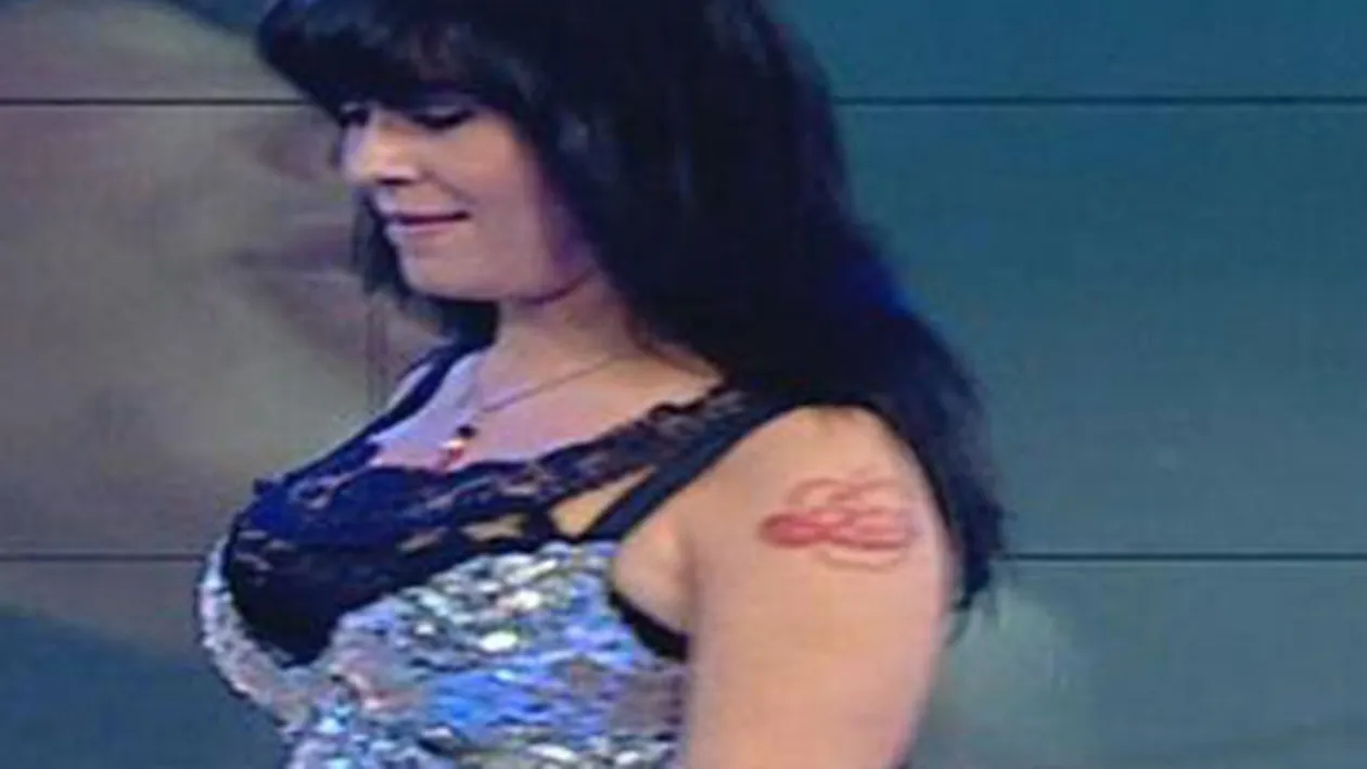 Mariana Moculescu, asa cum nu ai mai vazut-o niciodata! Uite cum arata in fusta mini! E penibil, sunt grasa