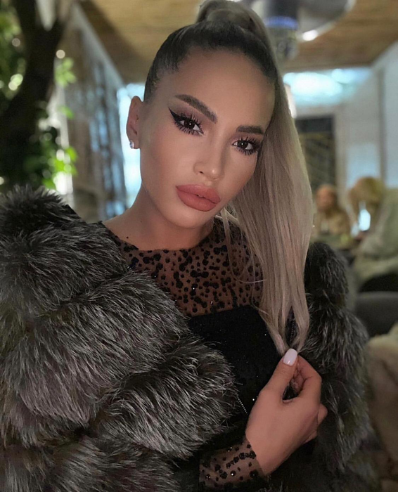 Iulia Sălăgean, îndrăgostită din nou?! Ce a spus fosta soție a lui Alex Bodi despre bărbatul de care s-a apropiat. “E frumos și elegant, am standardele mele”