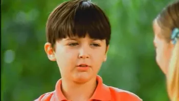 Daca ma saruta data viitoare? Pustiul care a devenit celebru in Romania cu replica asta e de NERECUNOSCUT!