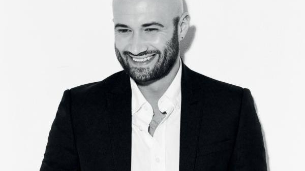 După ce a cerut-o de soţie pe ALINA EREMIA, actorul a făcut anunţul! MIHAI BENDEAC, momente de sinceritate: "TE IUBESC!"