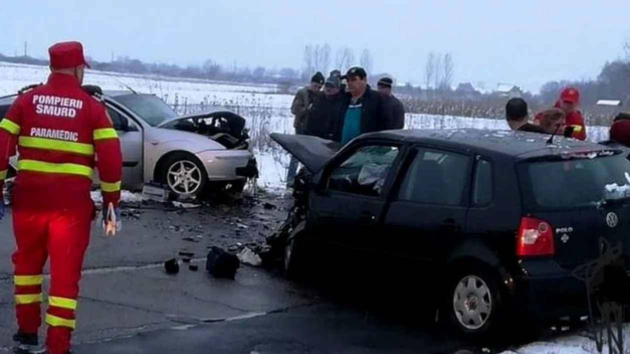 Accident cumplit în Hunedoara! O șoferiță de 25 de ani a derapat și a intrat într-o mașină! O femeie a murit pe loc