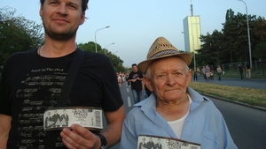 Cel mai batran fan Depeche Mode e din Resita! “Taichi Ion” a fost la concertul din Serbia si a facut senzatie!