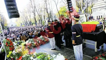 Condus la cer de porumbei