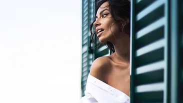 Vizită surpriză pentru Mădălina Ghenea înainte să nască! Un bărbat iubit a venit s-o vadă în România tocmai din America: ”Nu m-aş fi gândit niciodată!”