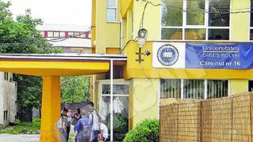 Inca un student s-a aruncat din caminul groazei