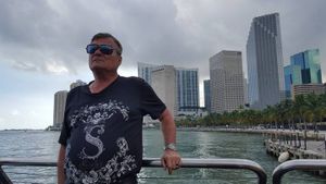 De ce a murit Constantin Dinescu. Ce i-ar fi făcut iubita din Ucraina