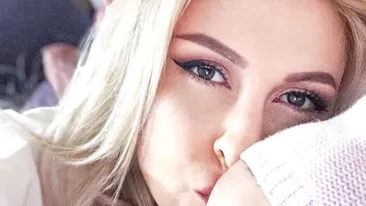 Andreea Bălan, prima apariţie la un eveniment monden după ce a fost la un pas de moarte. Cum arată vedeta