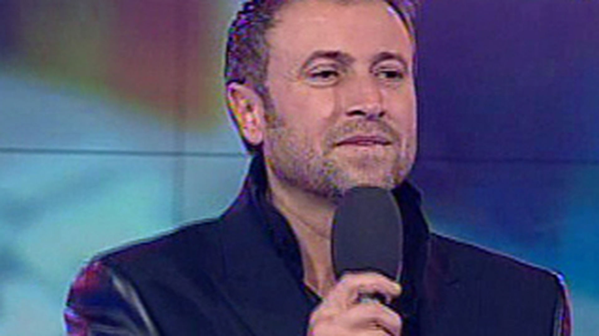 VIDEO Botezatu are talent! I-a cantat Simonei Gherghe o melodie de la Trei Sud Est! Vezi aici ce piesa i-a dedicat