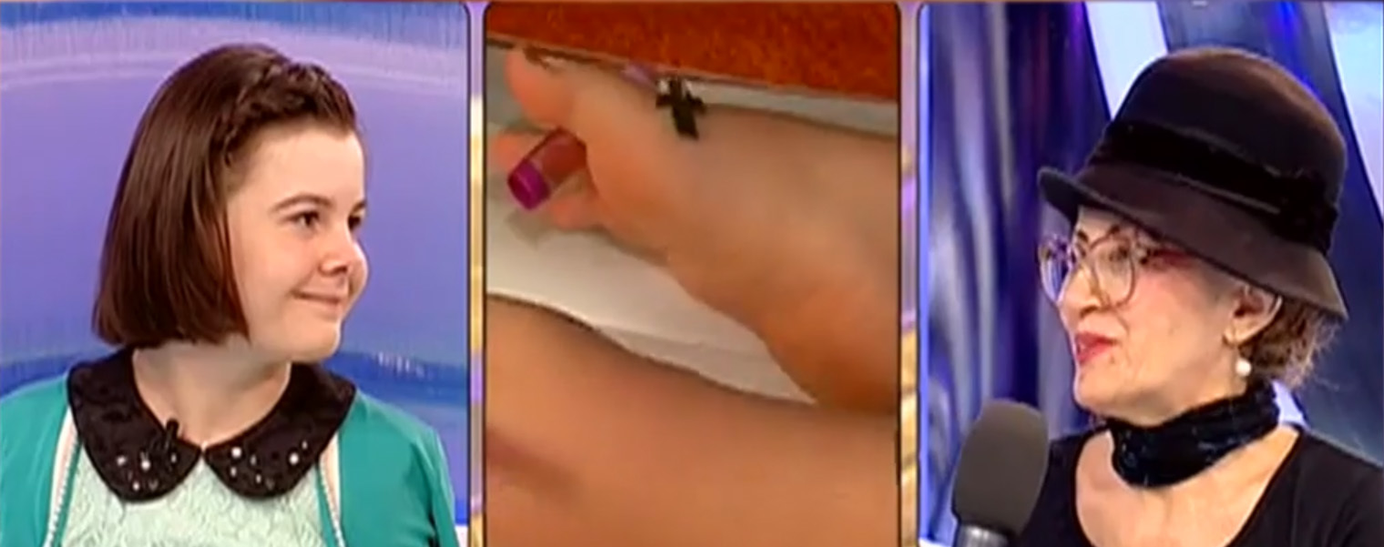 Lorelai Moşneguţu şi mama ei adoptivă, Viorica