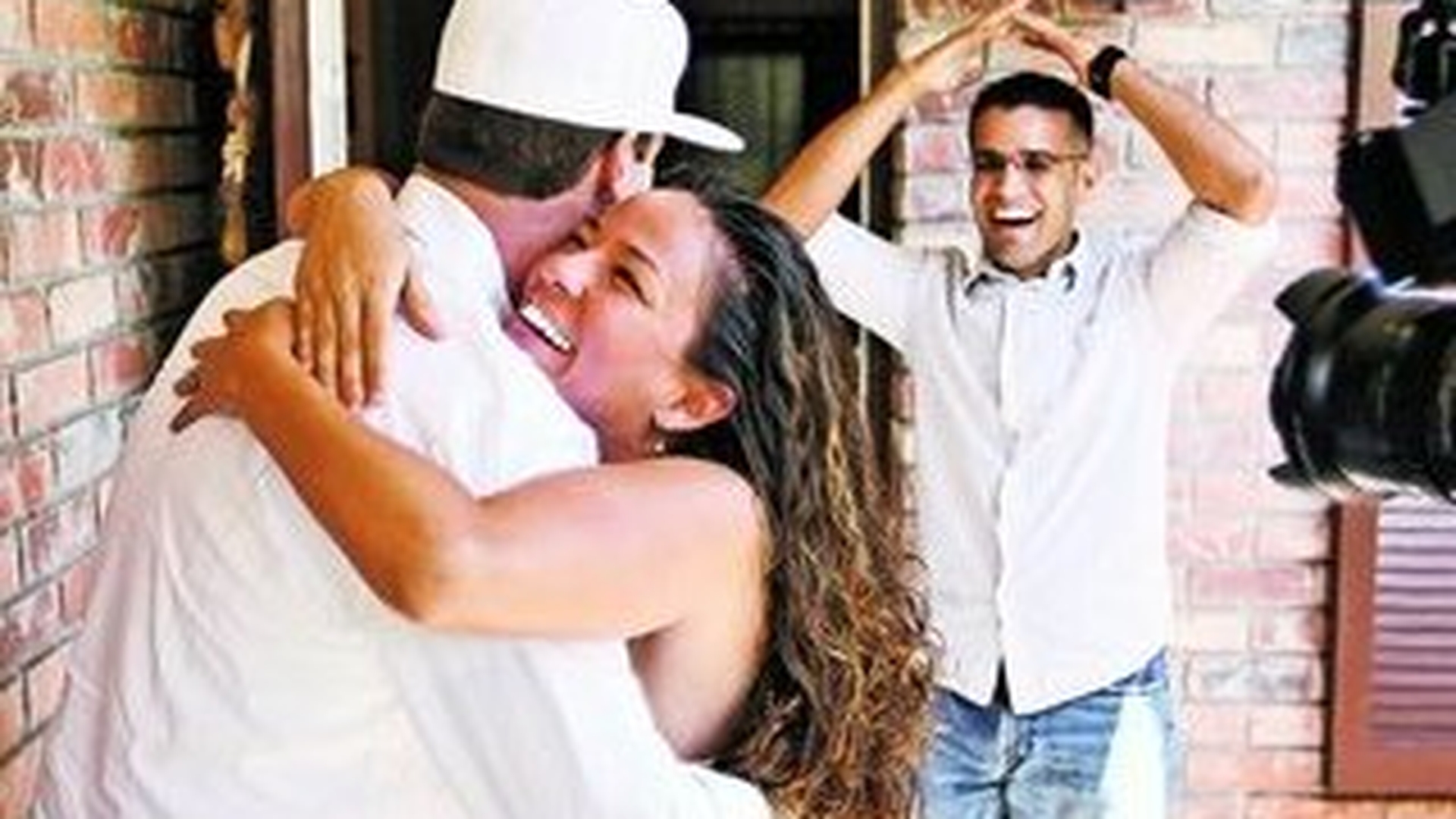 Vanilla Ice a fericit un cuplu de americani - Le-a renovat casa cu 30.000 $