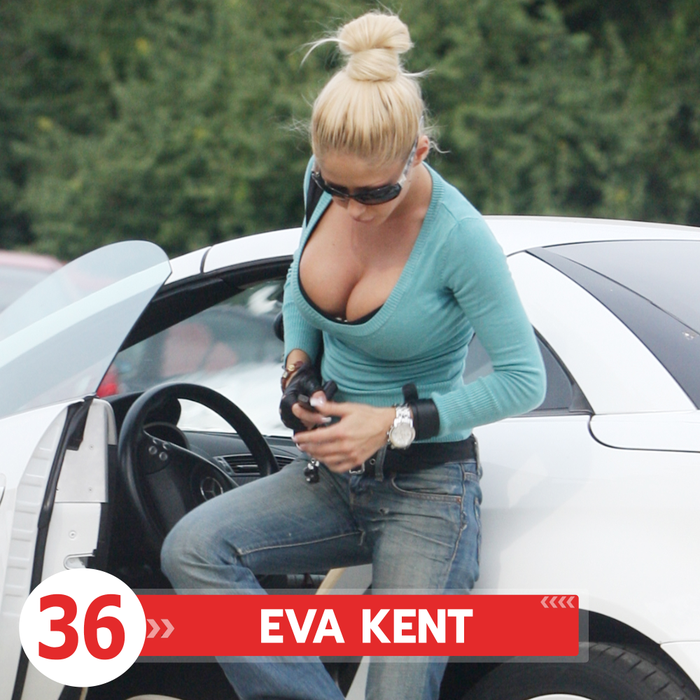 Top 50 decolteuri care au „explodat”. Pe ce locuri se clasează Monica Bârlădeanu, Lili Sandu ori Claudia “Cream”