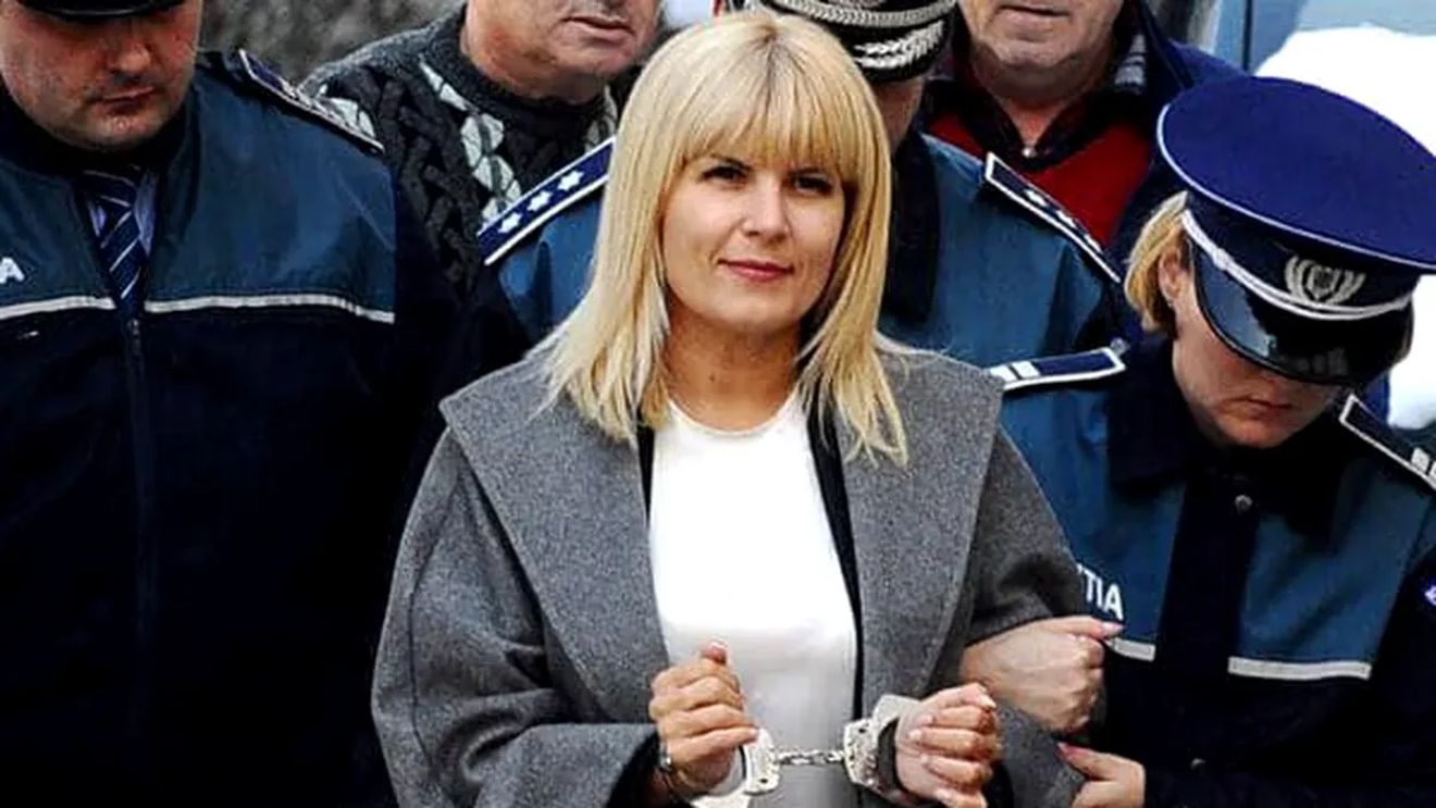 Elena Udrea primește încă o lovitură după gratii. Câți bani a luat ANAF-ul, după ce i-a vândut limuzina Mercedes