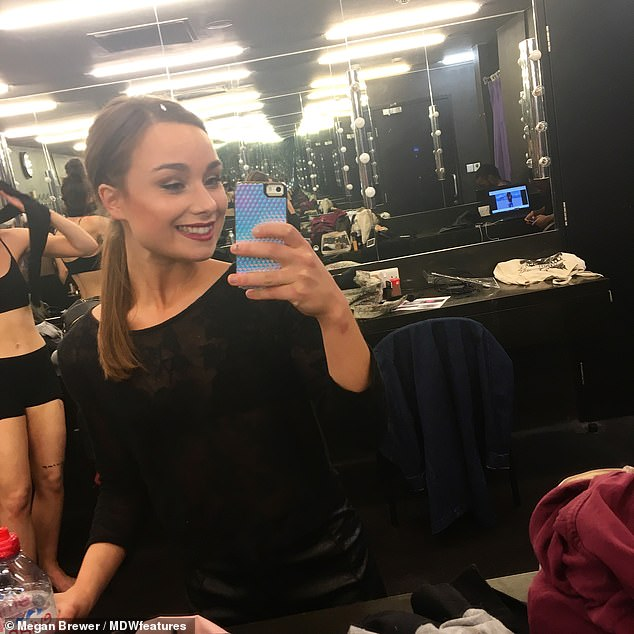 Megan Brewer, o balerină anorexică de 22 de ani, obligată de un ”demon” să danseze 10 ore pe zi fără întrerupere