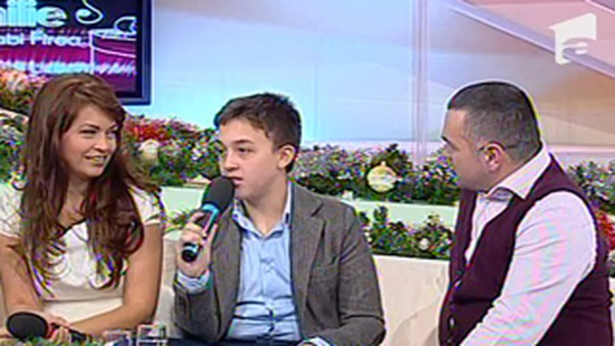 VIDEO Copiii lui Doroftei se rasfata! Mama face o mancare buna, dar preferam sa mancam la pub!