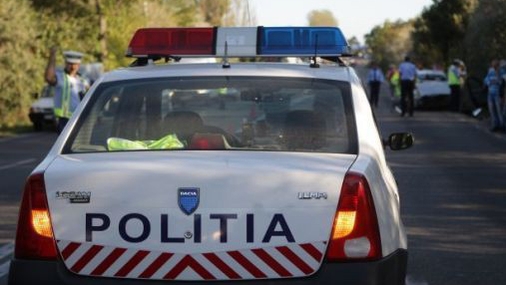 Un copil de patru ani a murit, după ce maşina în care era a luat foc!