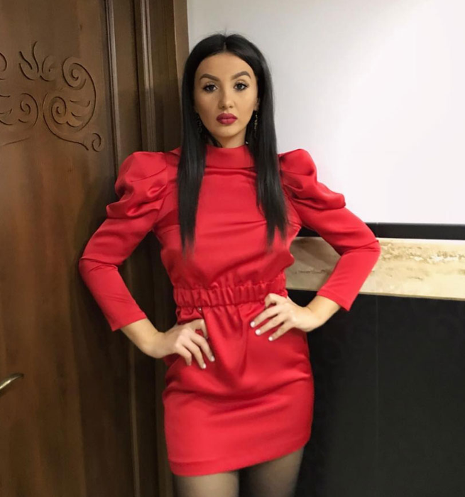 Adina Maria, tânăra alături de care Victor Slav s-a distrat într-un club din Pitești