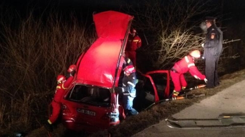 Această farsă pe care doi tineri i-au pus-o la cale unui prieten s-a transformat într-o tragedie! Ce s-a întâmplat imediat ce au decis să îi fure maşina şi s-au urcat la volan