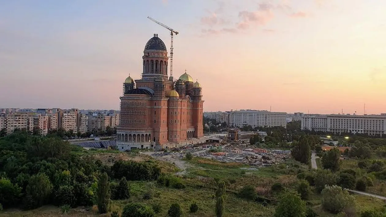 Prima reacție a Bisericii, după ce un internaut a schimbat numele Catedralei Mântuirii Neamului, pe Google Maps, în ”Catedrala Prostirii Neamului Românesc”