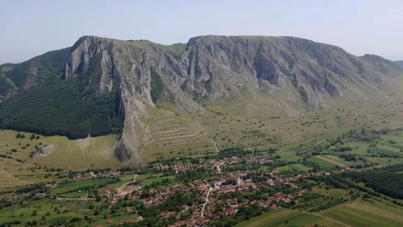 Rimetea, tărâmul inedit din inima Transilvaniei. A fost desemnată destinația anului 2024