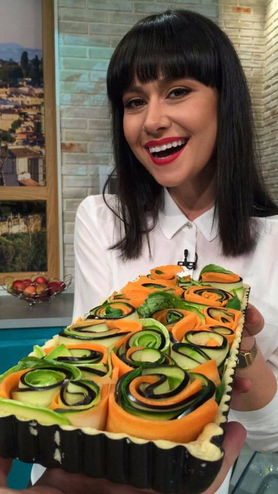 Andreea Moldovan şi-a schimbat look-ul.