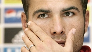 Cea mai emoţionantă fotografie! Vezi cum a fost pozat Adrian Mutu! Imaginea a făcut furori în mediul virtual